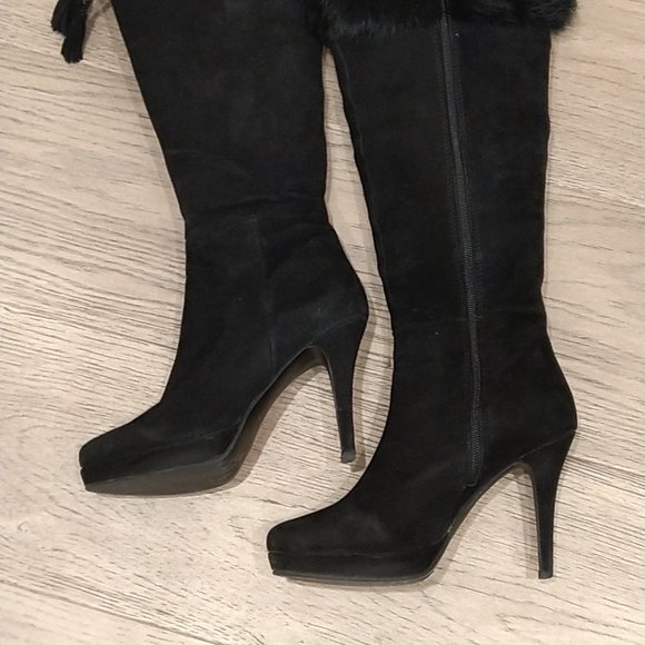 Suede and fur boots with tassel - Picture 9 of 11